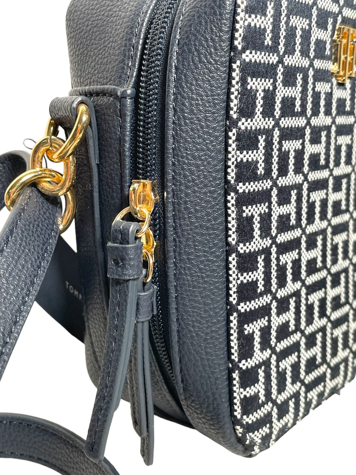 Bolsa Tommy Hilfiger en⭐⭐⭐⭐⭐